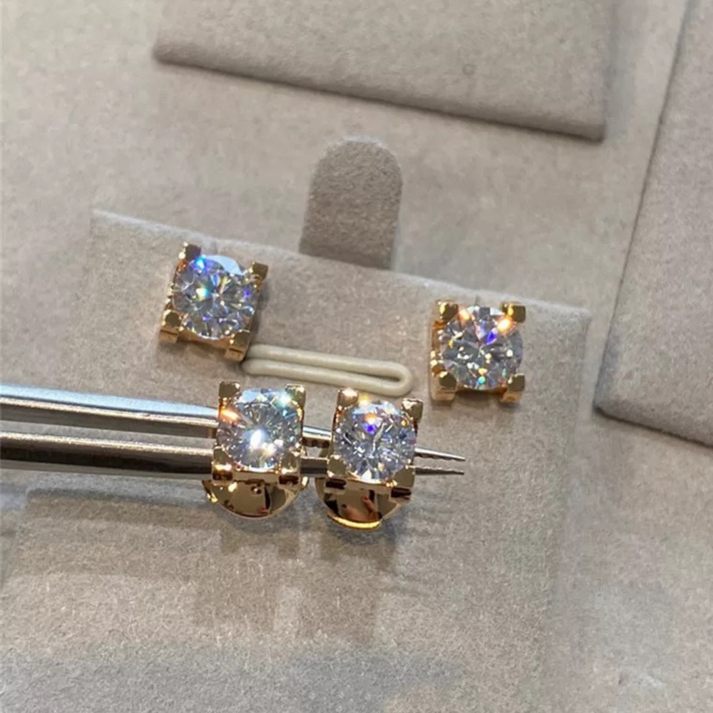 1.5ct Gold Solitaire Earrings - Picture 5 of 9